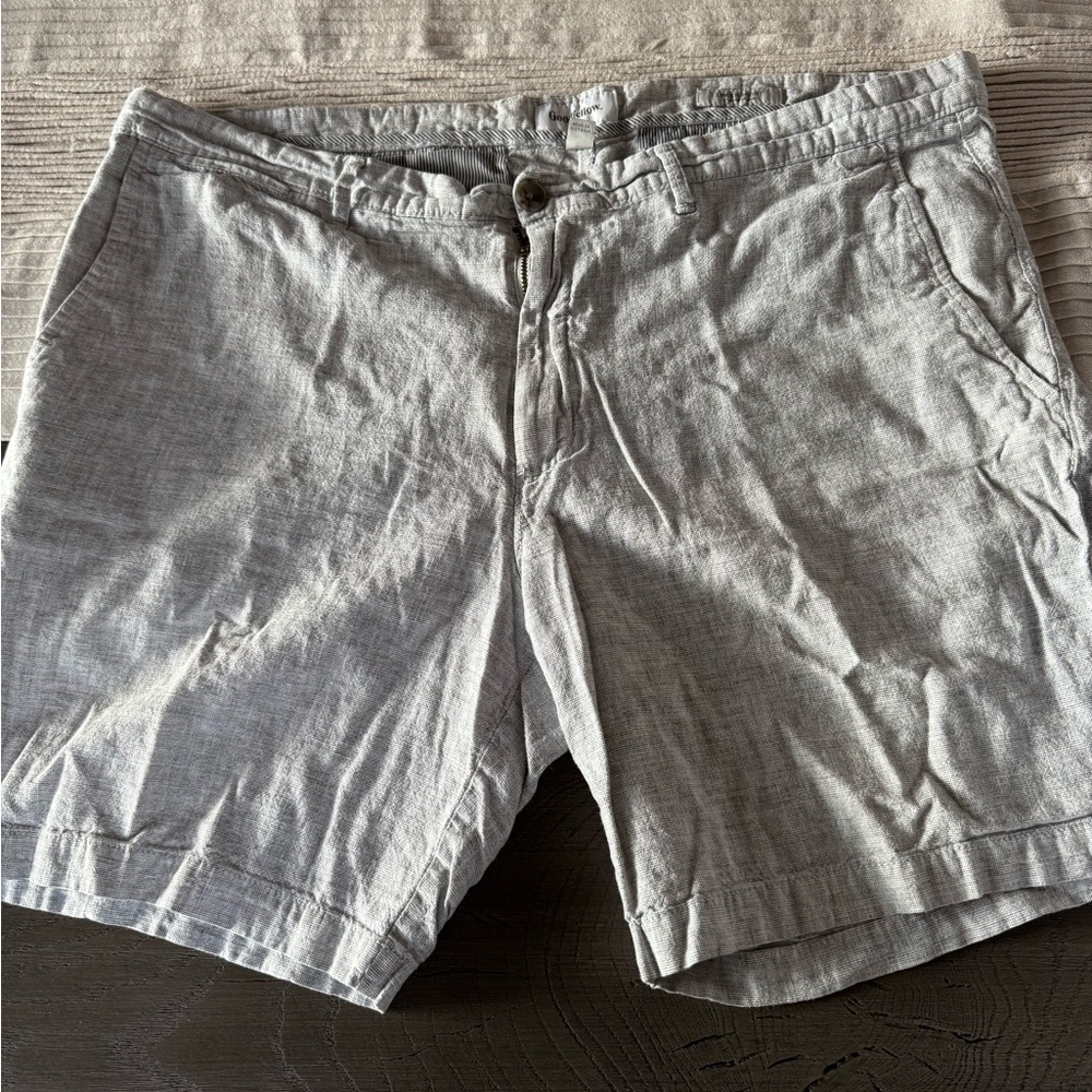 💙 Goodfellow & Co Light Gray Flat Front Shorts